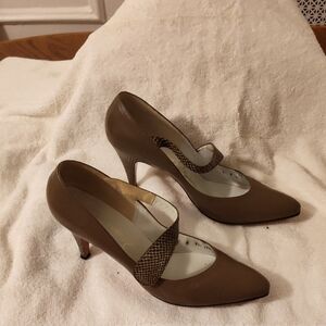 Tan Stiletto Heels with Pointed Toe and Slip-On Design
